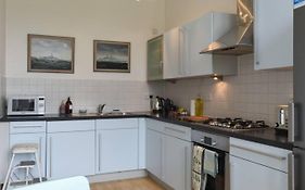 Air Maison - Naval Officers Quarters Flat
